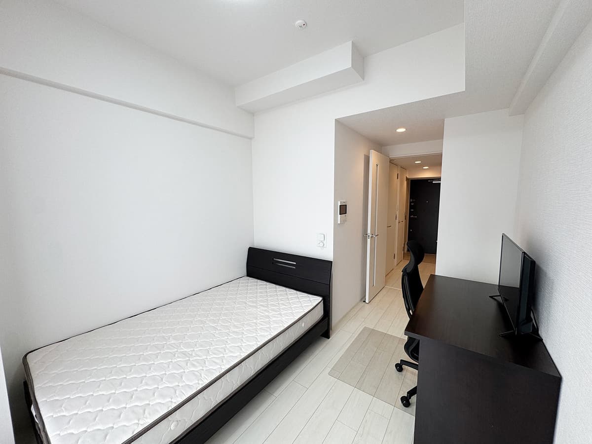 Room image 8