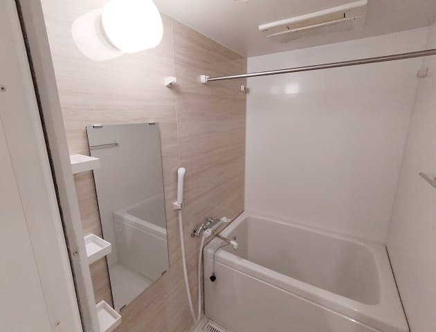 Room image 13