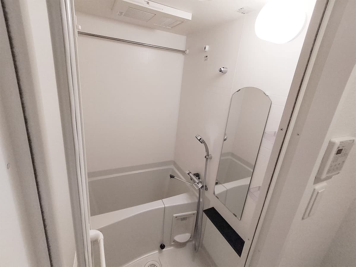 Room image 11