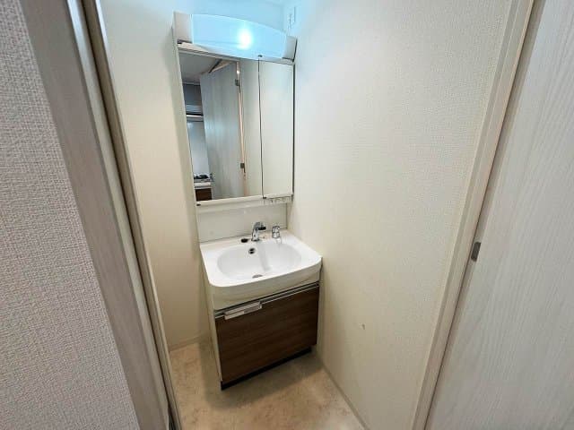 Room image 14
