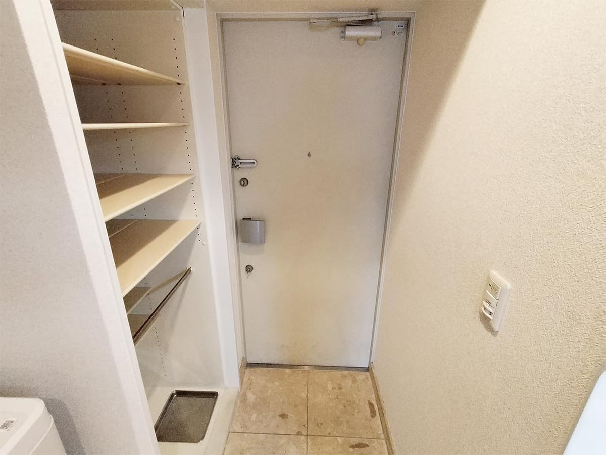 Room image 16