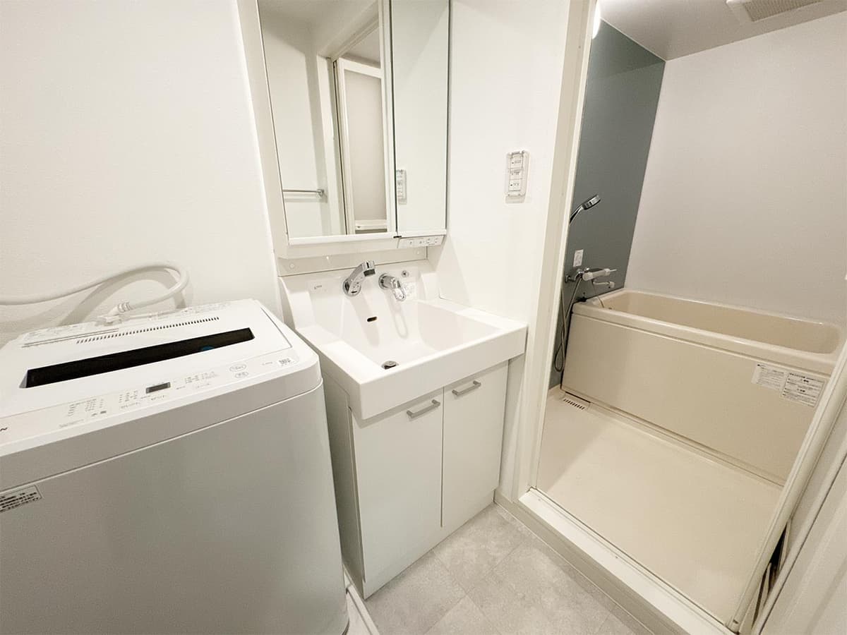 Room image 15