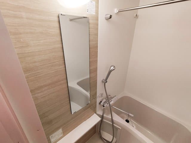 Room image 10