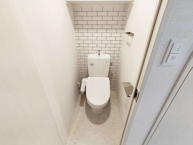 Room image 12