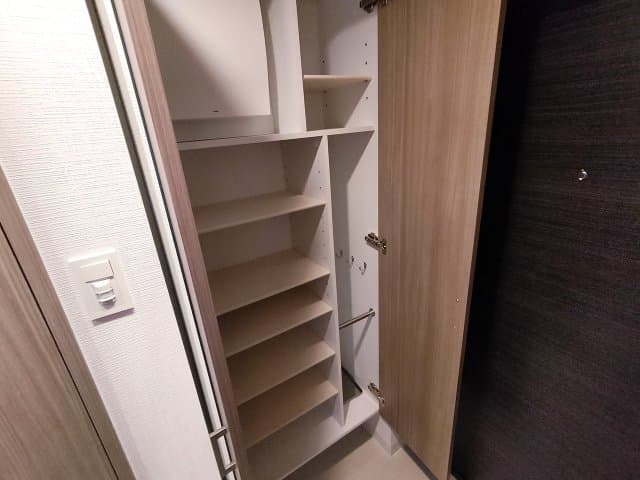 Room image 16