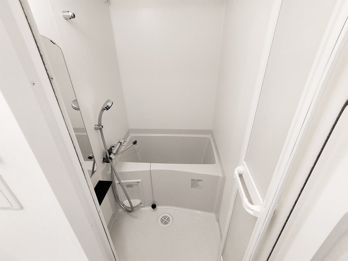 Room image 12