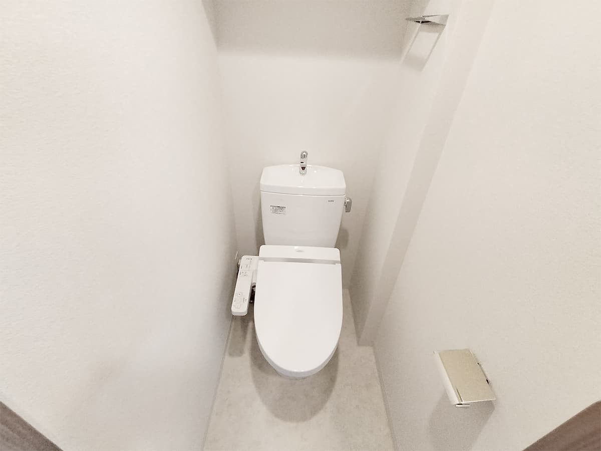 Room image 13