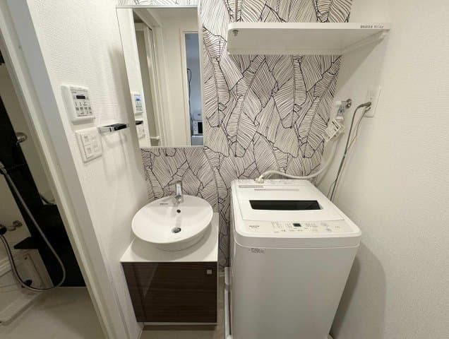 Room image 14