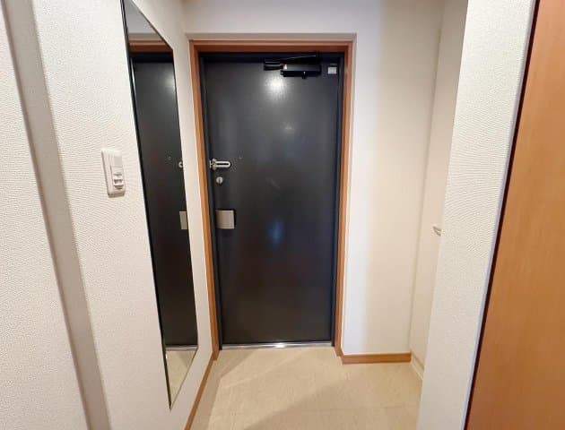 Room image 16