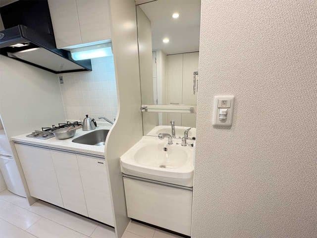 Room image 14