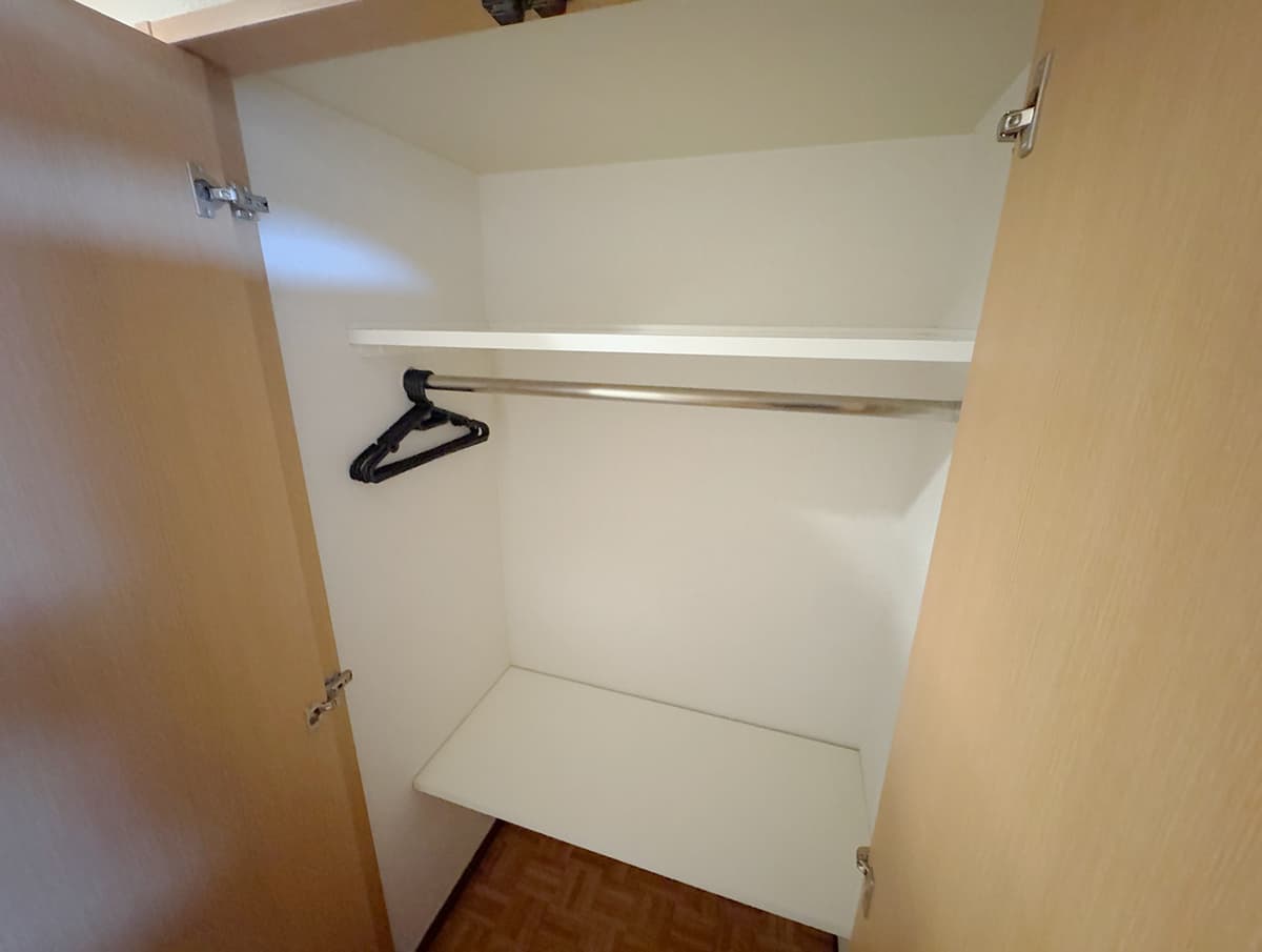 Room image 10