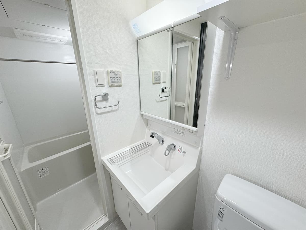 Room image 14