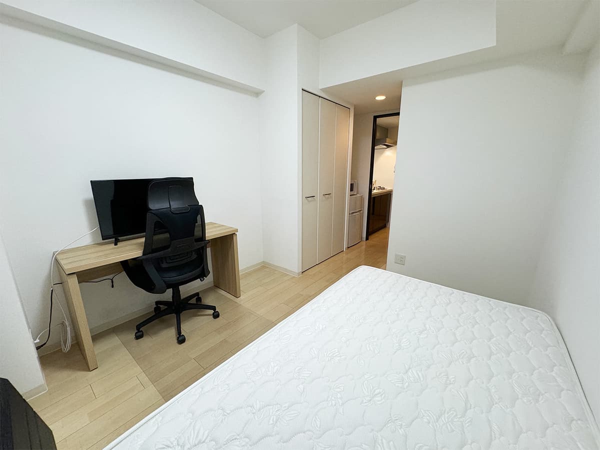 Room image 8