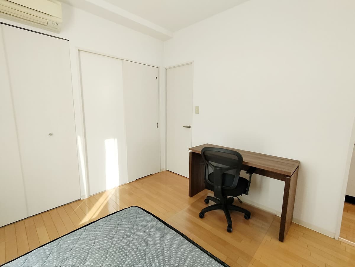 Room image 9