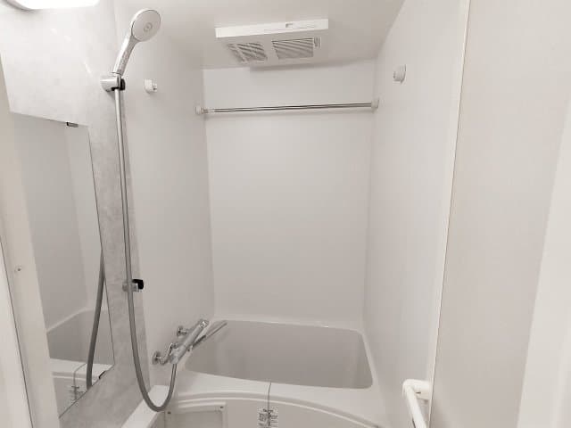 Room image 11