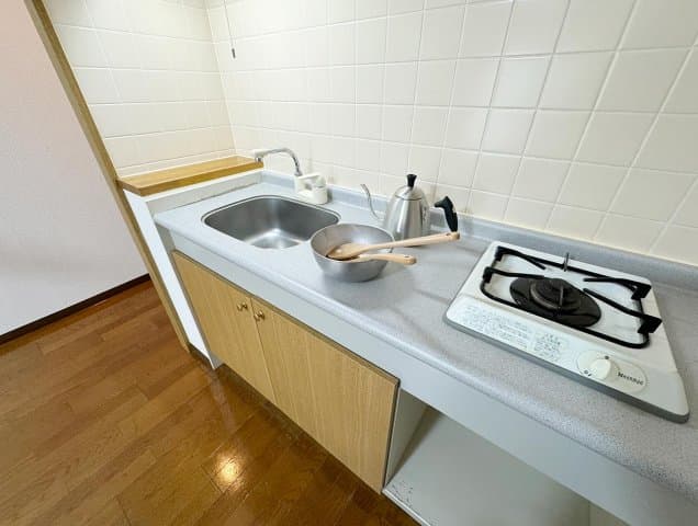 Room image 11