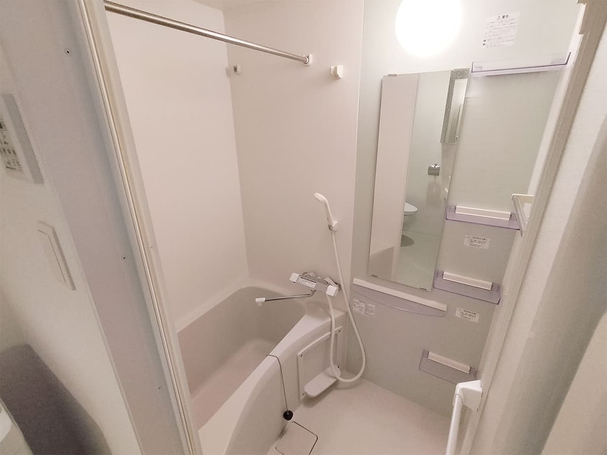 Room image 14