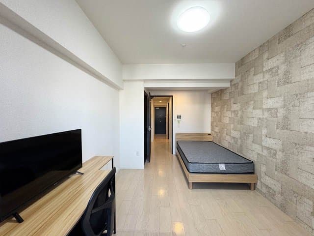 Room image 8