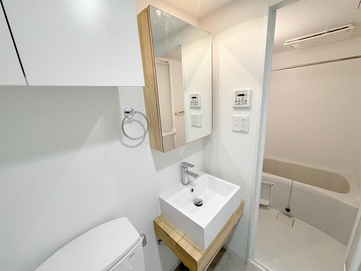 Room image 14