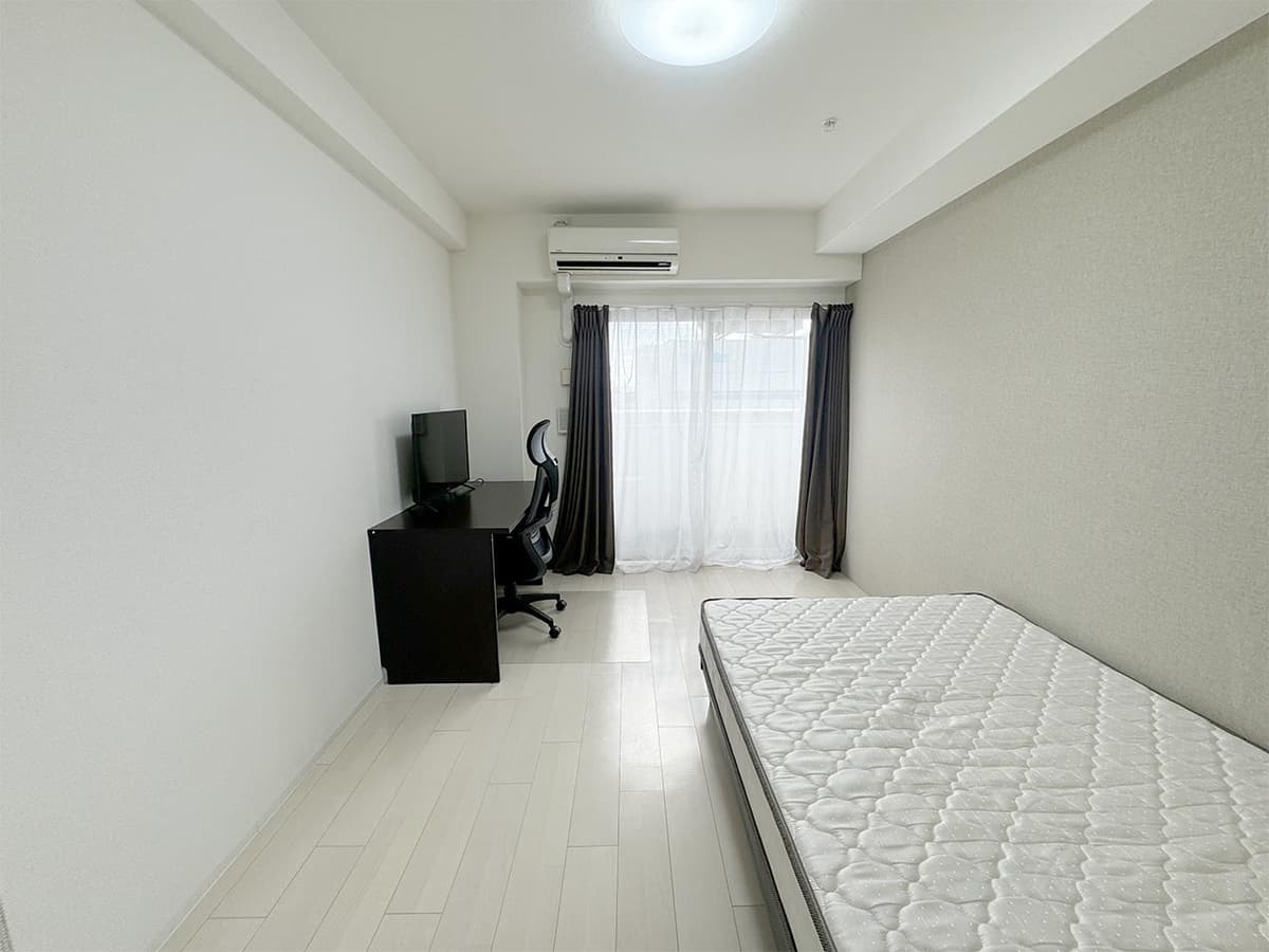 Room image 8