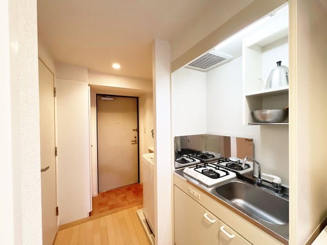 Room image 11