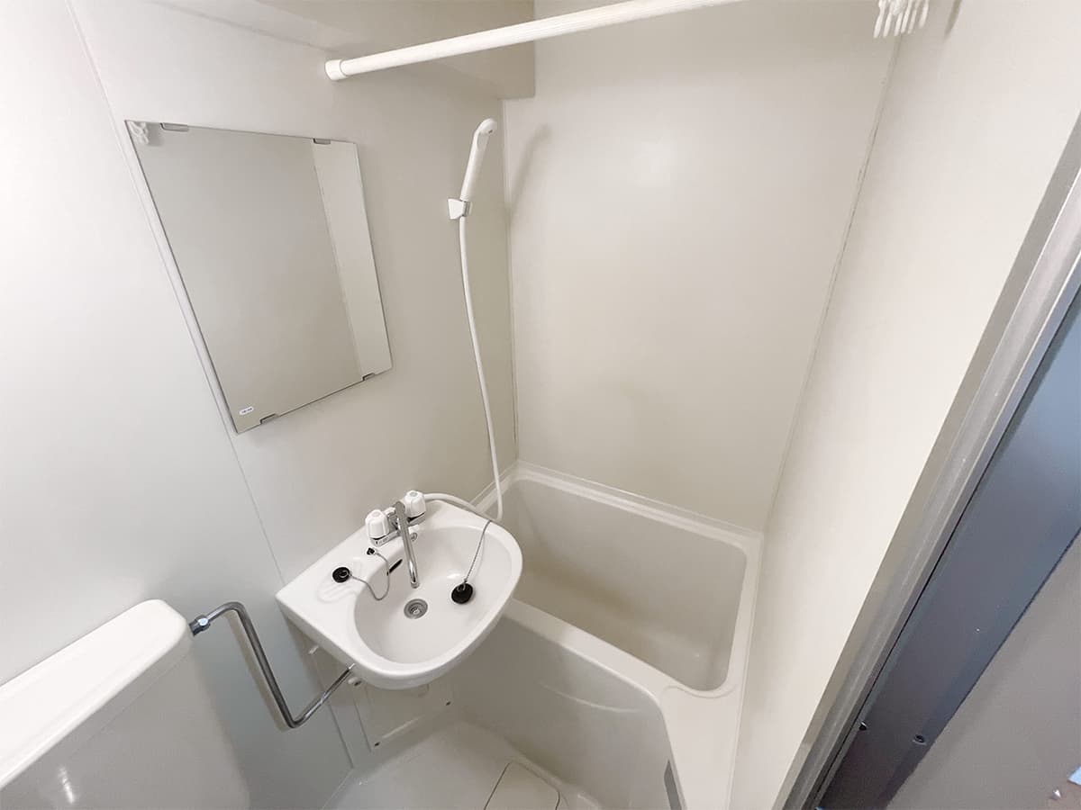 Room image 15