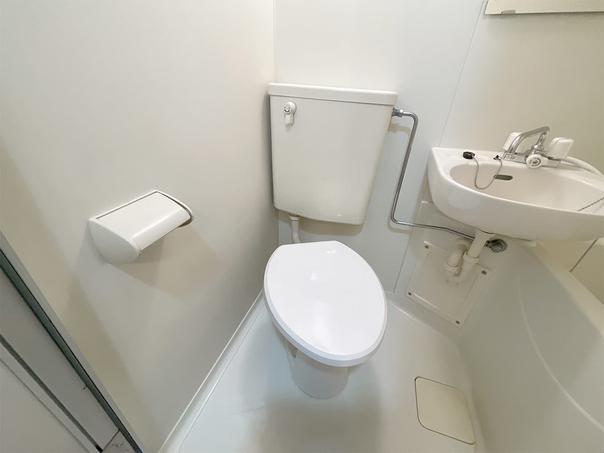 Room image 16