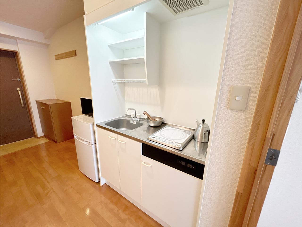 Room image 11