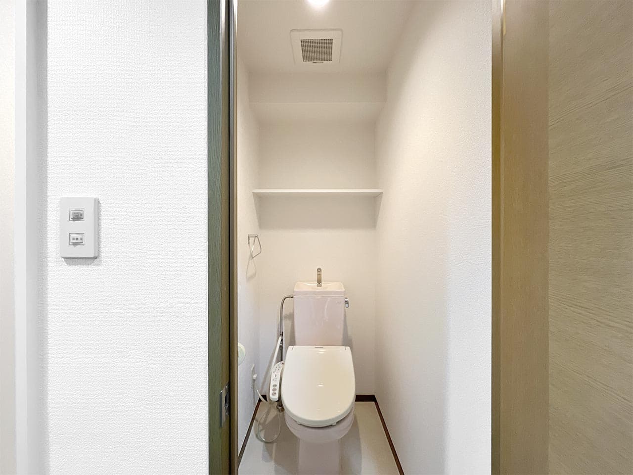 Room image 16