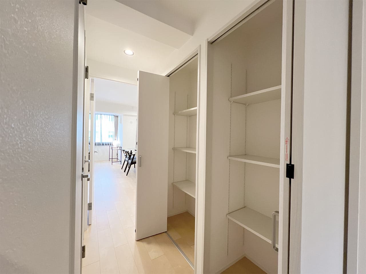 Room image 14