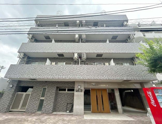 Main Image