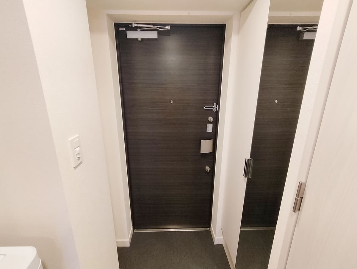 Room image 14