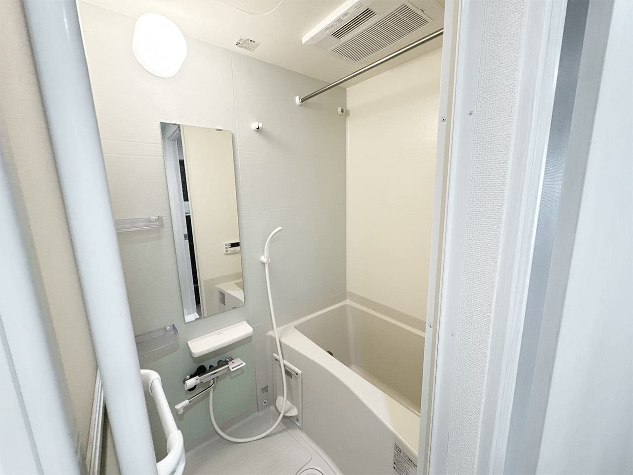 Room image 15