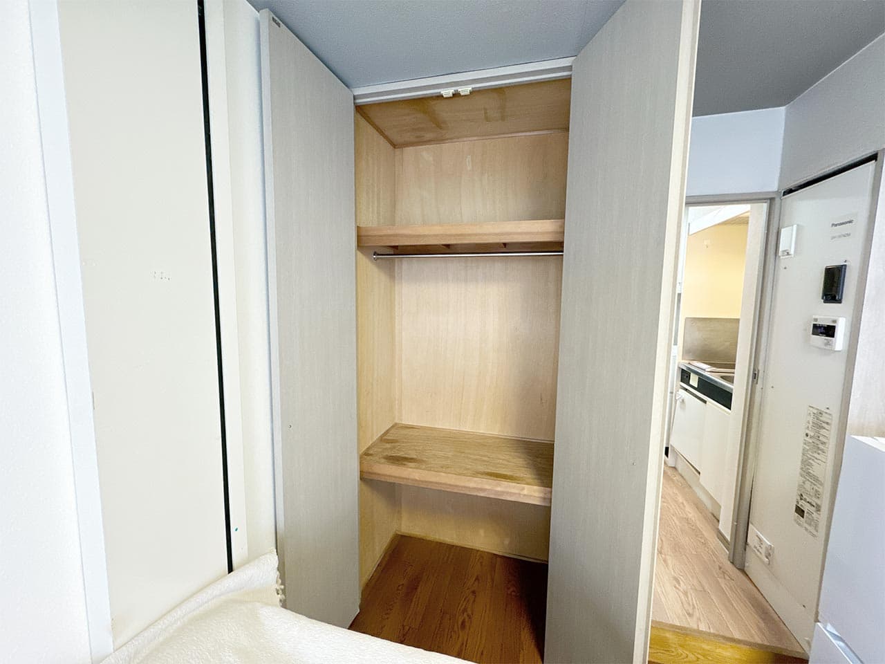 Room image 10