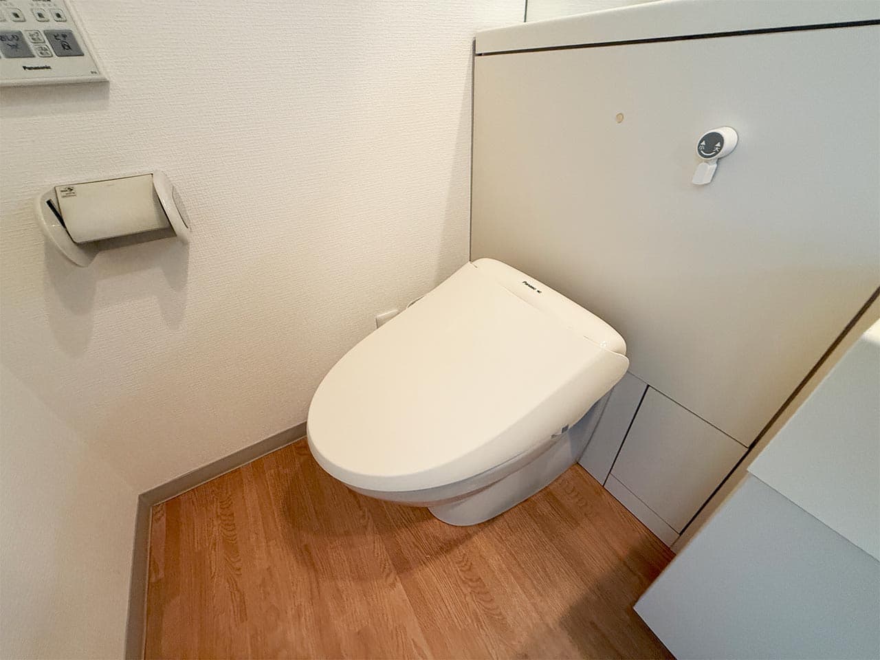 Room image 16