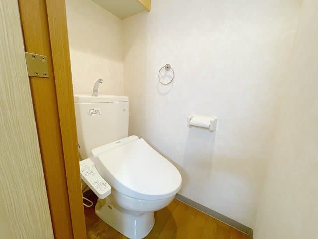 Room image 14