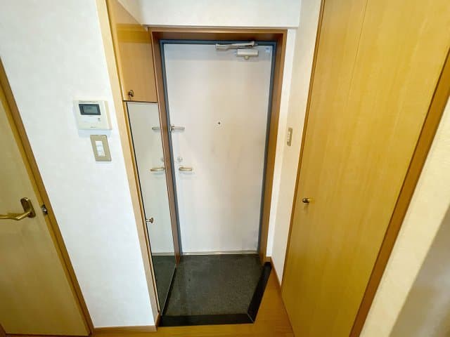 Room image 16