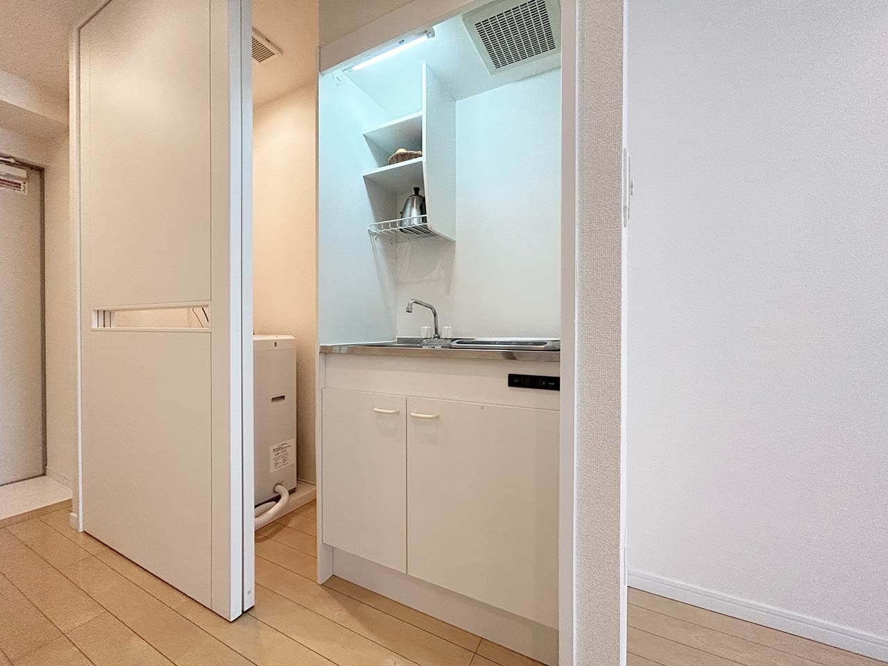 Room image 10