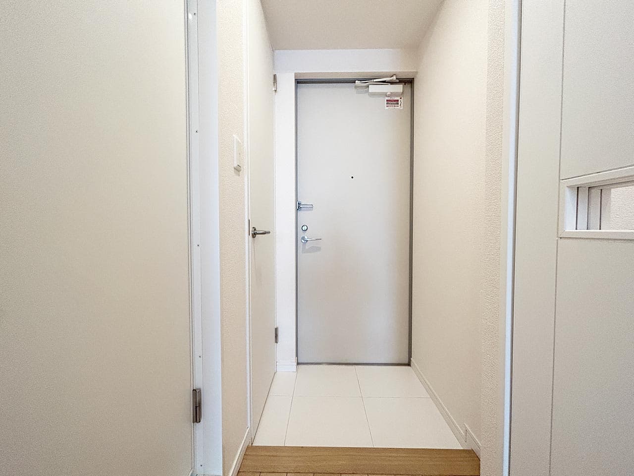 Room image 15
