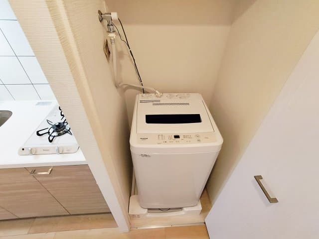 Room image 15