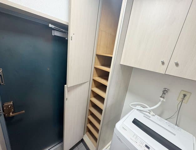 Room image 15