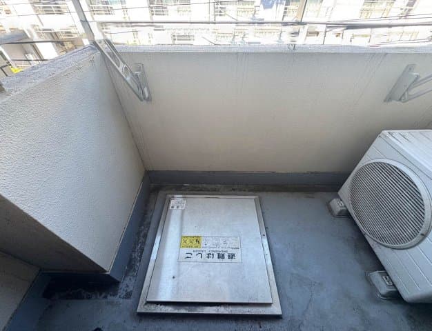 Room image 16