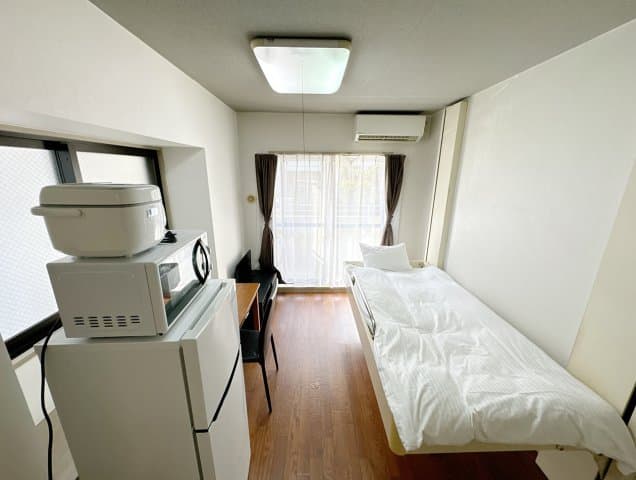 Room image 8