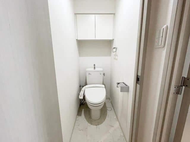 Room image 16