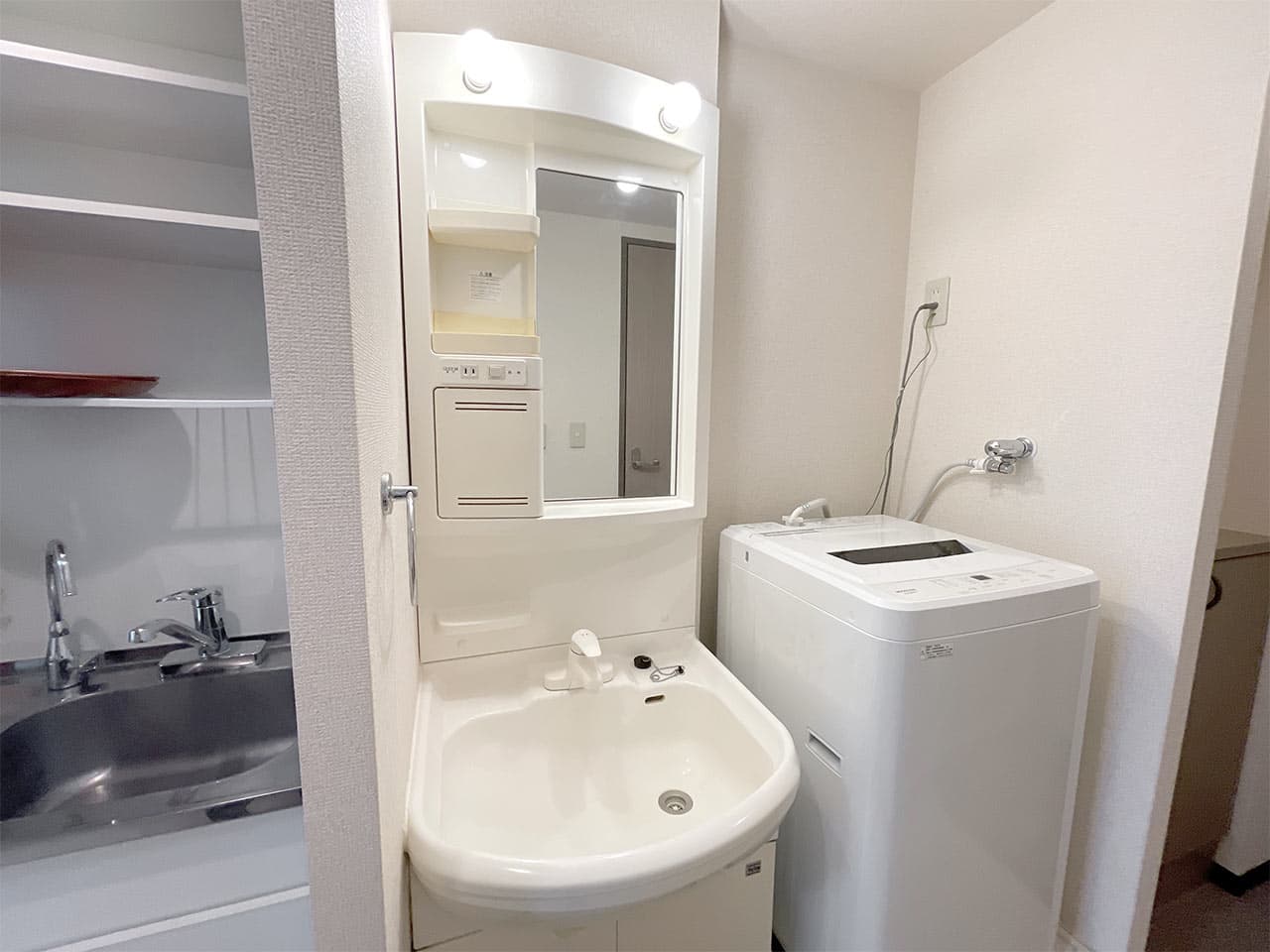 Room image 15