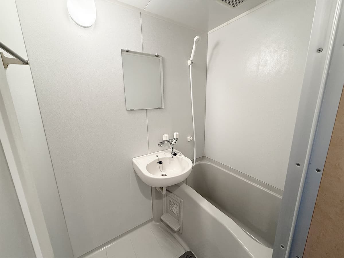 Room image 12