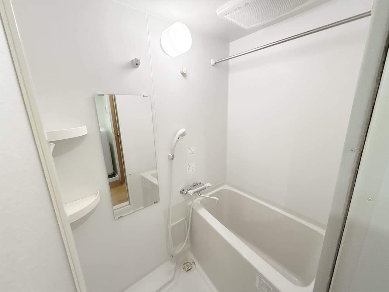 Room image 15