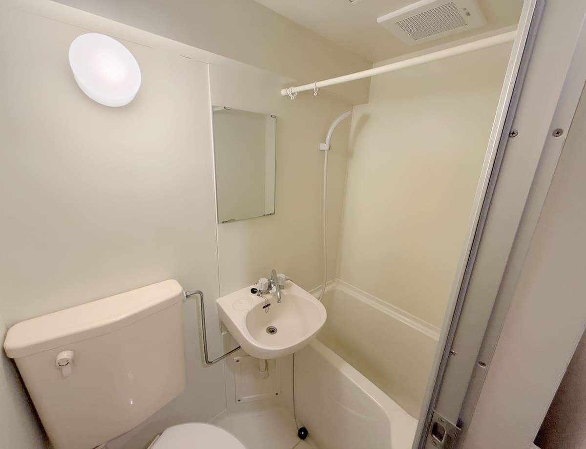 Room image 11