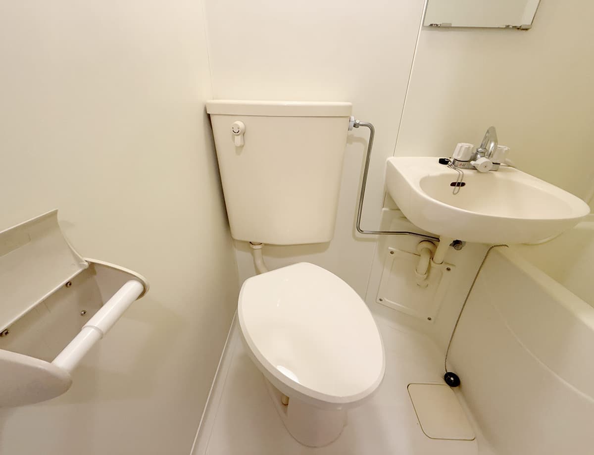 Room image 12