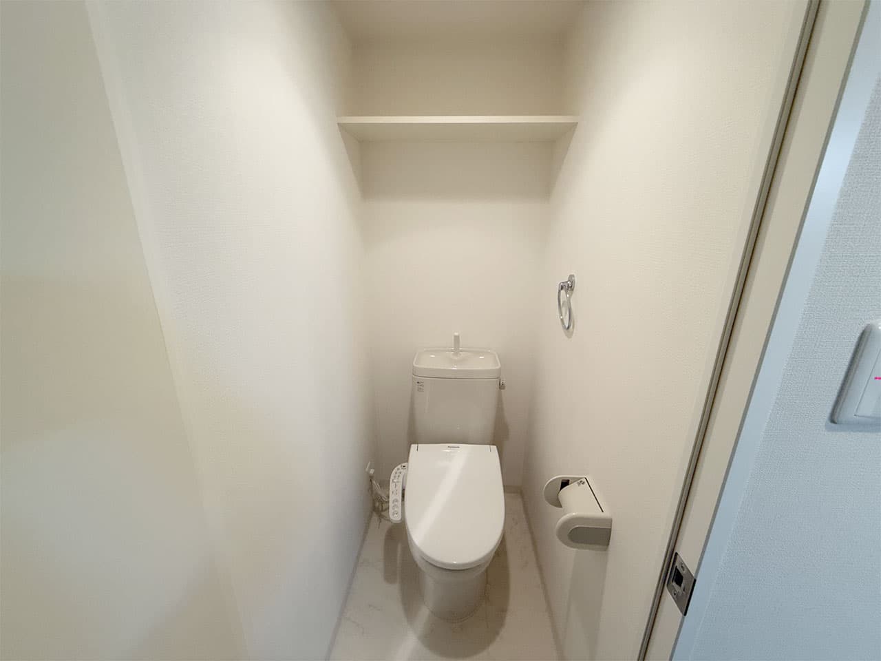 Room image 15